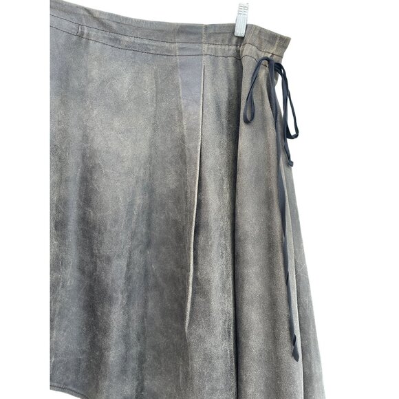 Ann Demeulemeester Women's 39.5 in Waist / Size 42 Asymmetrical Leather Skirt - Picture 4 of 10